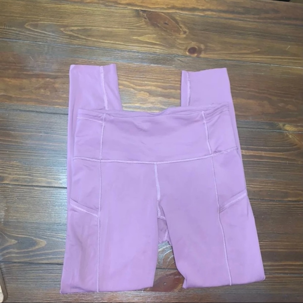 Lululemon leggings size 6